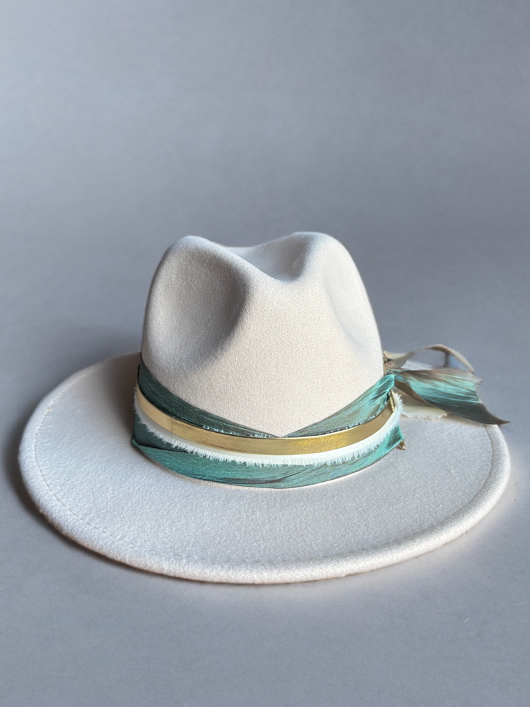 SOMBRERO DE PLAYA EL AGUA